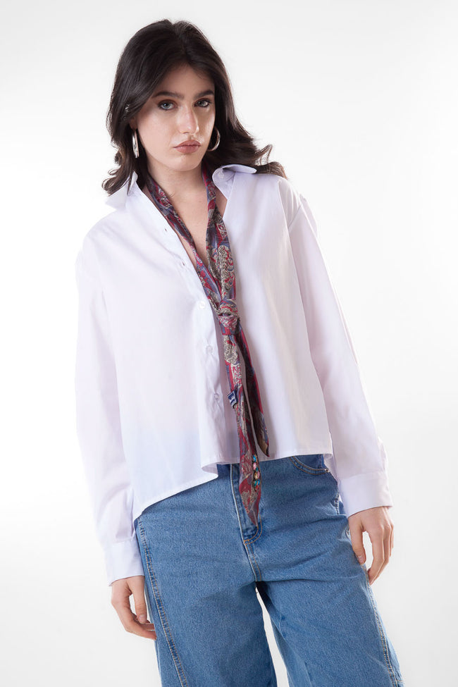 White classic lyocell-blend shirt with pointed collar, button front and long cuffed sleeves