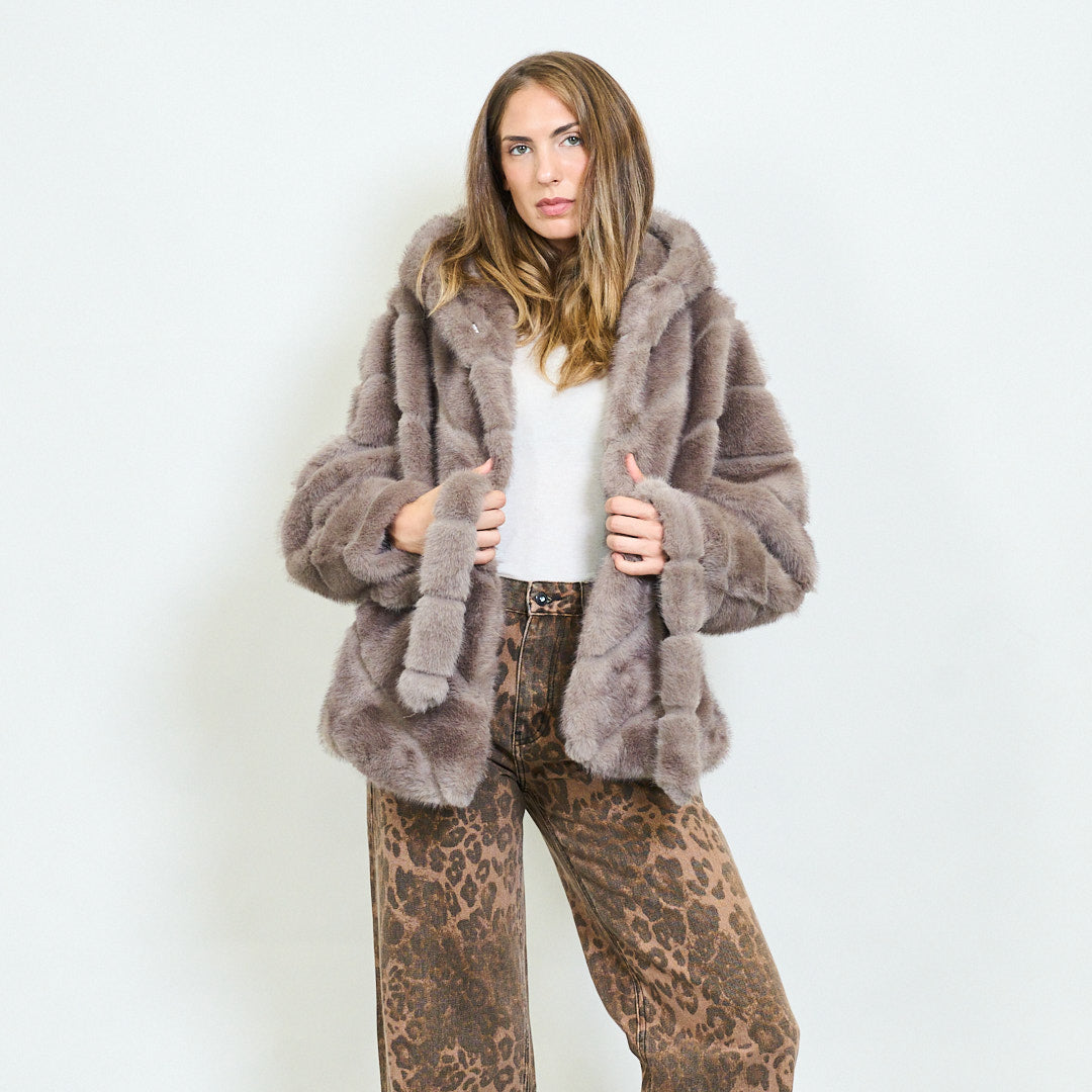Horizontal panel faux fur belted jacket with hood wholesale – LEIVIP